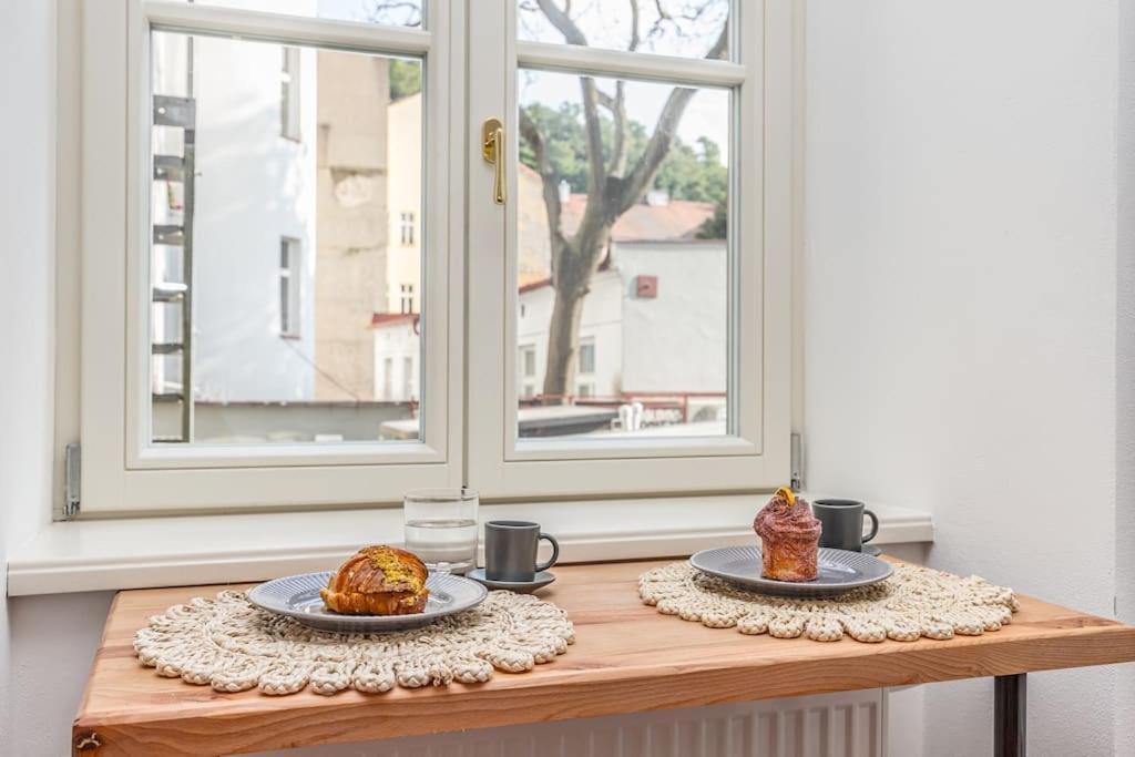 Cozy Quiet New In Karlin Square Apartamento Praga